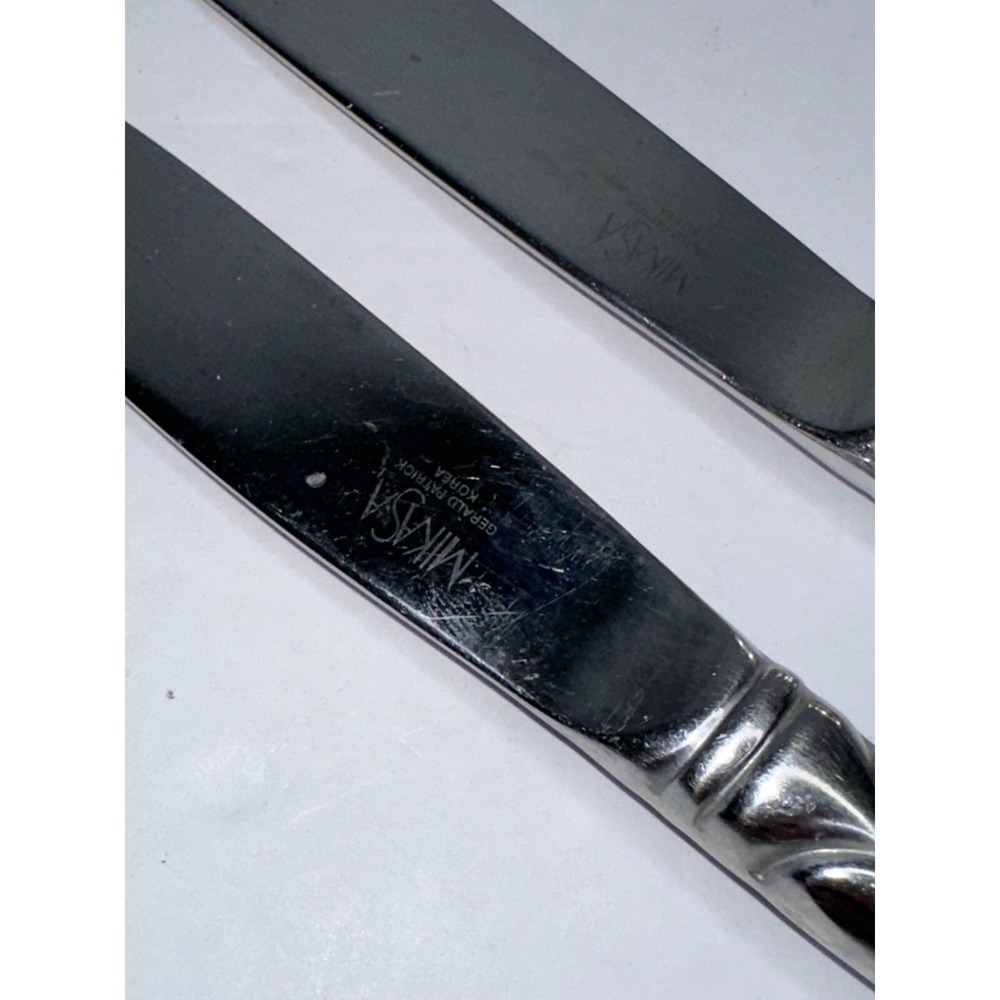 Mikasa Sweet Pea 18/8  Stainless Flatware Replacement Set 2 Dinner Knives - Picture 5 of 6